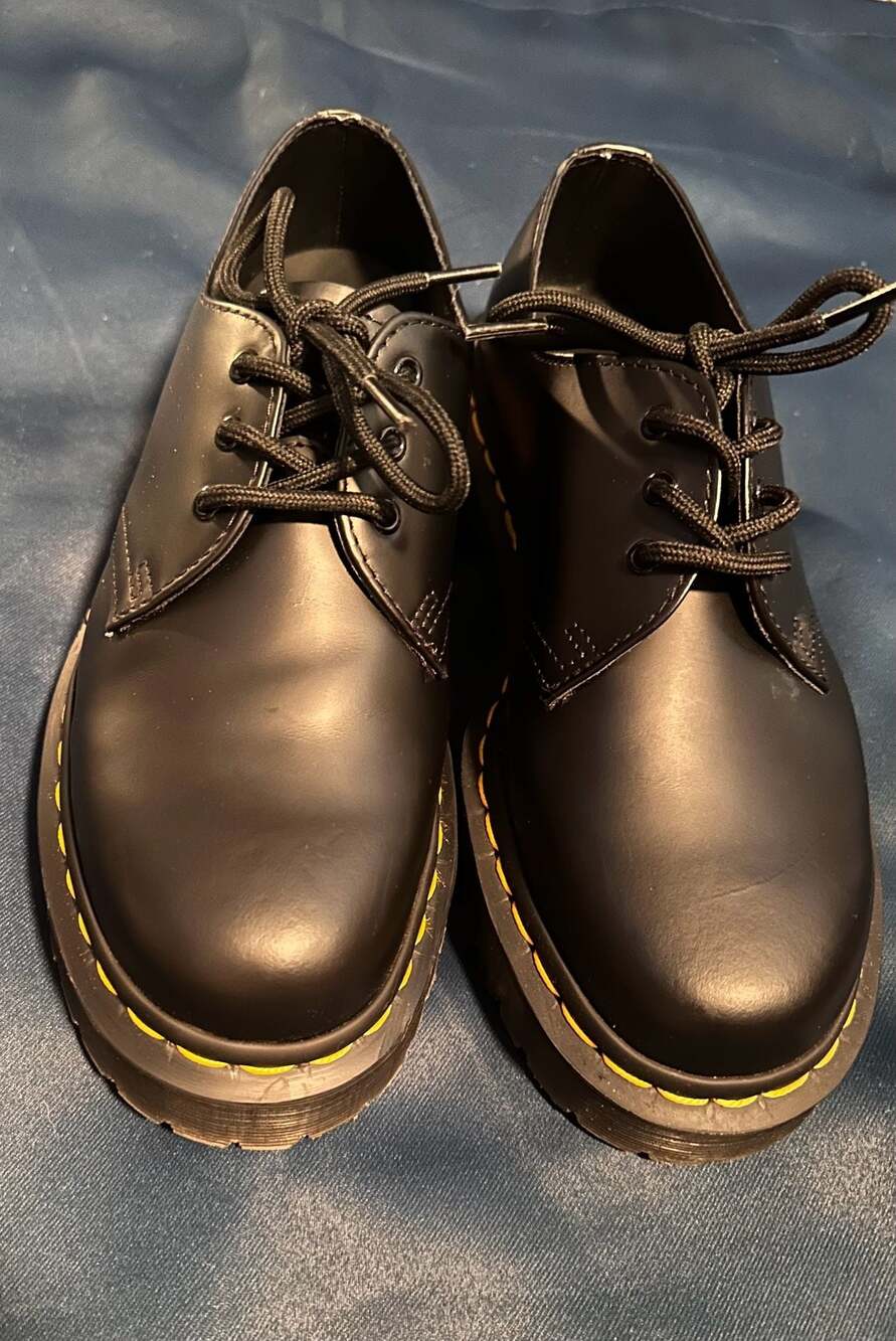 DOC MARTINS
Brand new great condition